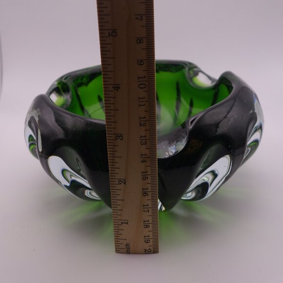 Nice Green Cigar Ash Tray - Picture 5 of 14